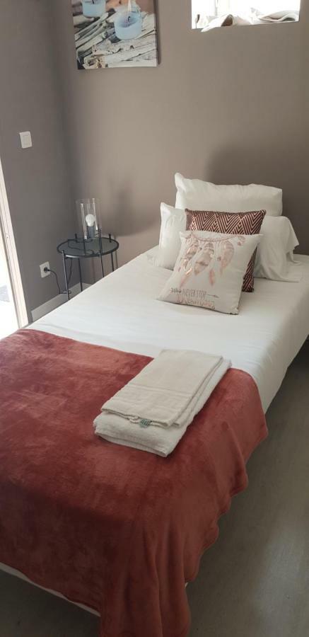 Hotel Le Saint Patrice بايو المظهر الخارجي الصورة